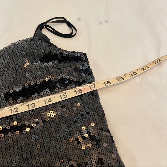 Beautiful Black Sequined Tank Top with Adjustable Straps - Ladies Size L - Picture 10 of 10